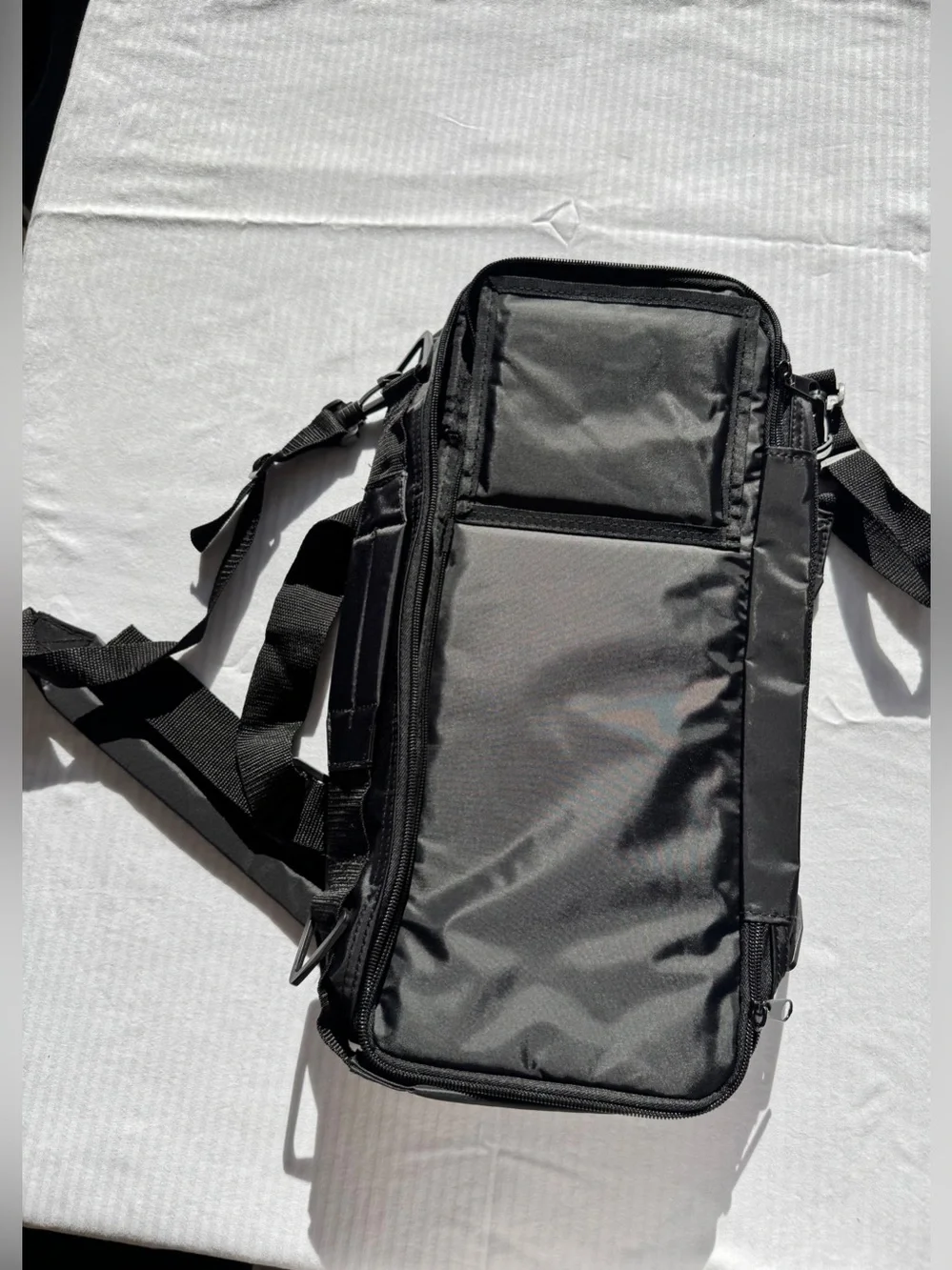 Moore Backpack for Kangaroo Joey Pump fits 1000mL Bags‎